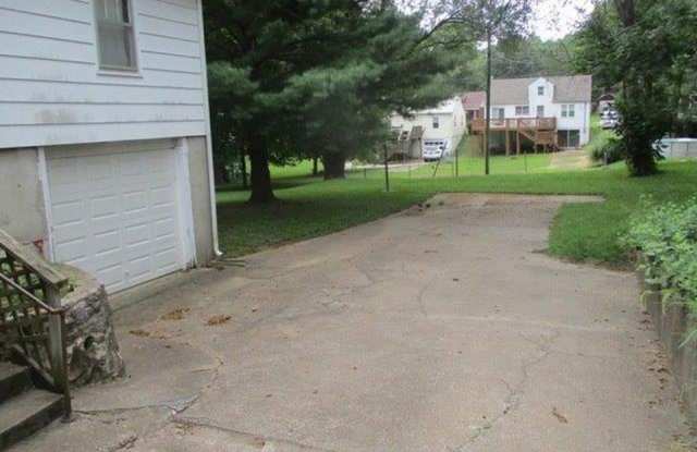 3 Bedroom House w/Garage Gallery 3