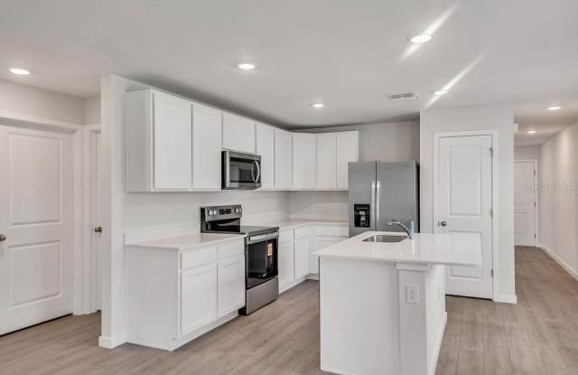1469 HARMON DR Gallery 4