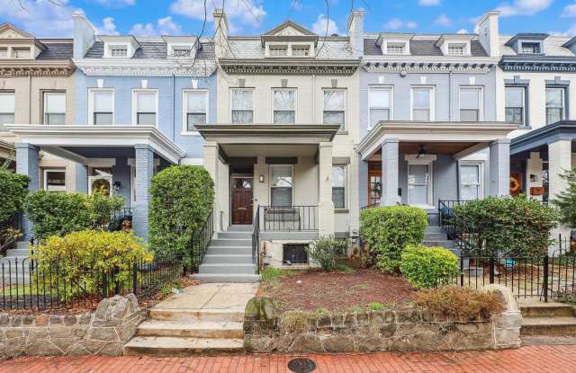 Newly Renovated: 4 Bed 2 Bath on 5th Street NE! - 641 5th Street Northeast, Washington, DC 20002