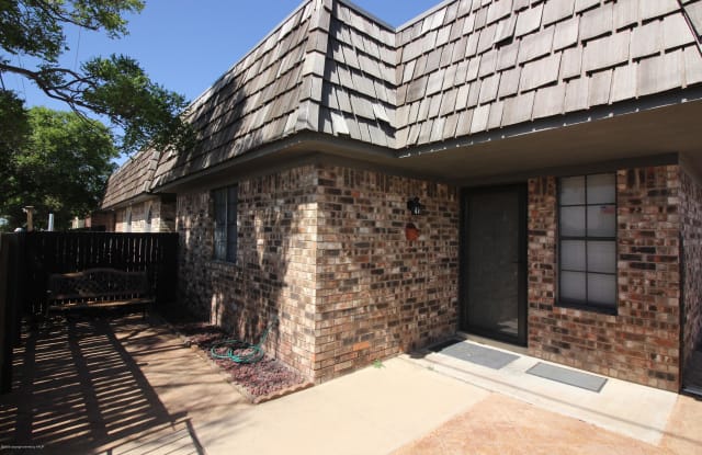 101 VALLEYVIEW RD - 101 Valleyview Rd, Canyon, TX 79015