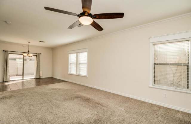 9567 N. 82nd Ln. Gallery 3