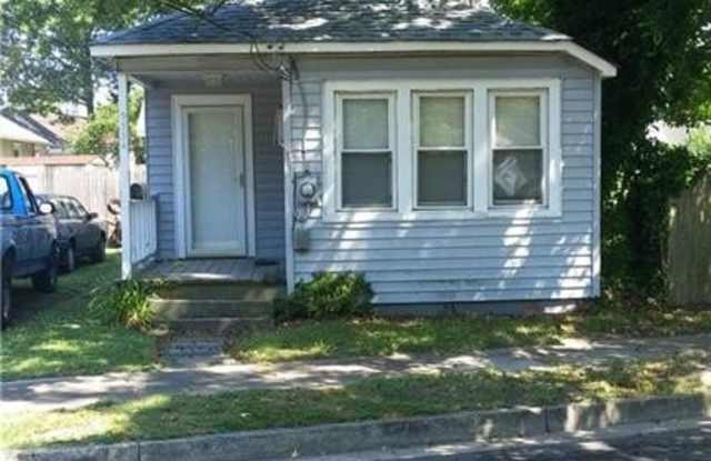 9554 Capitol Avenue photos photos
