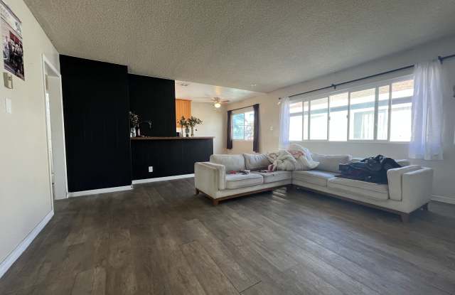 2107 Earl Ave photos photos