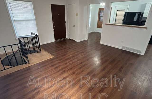 20808 E 13th Ter S. Gallery 4