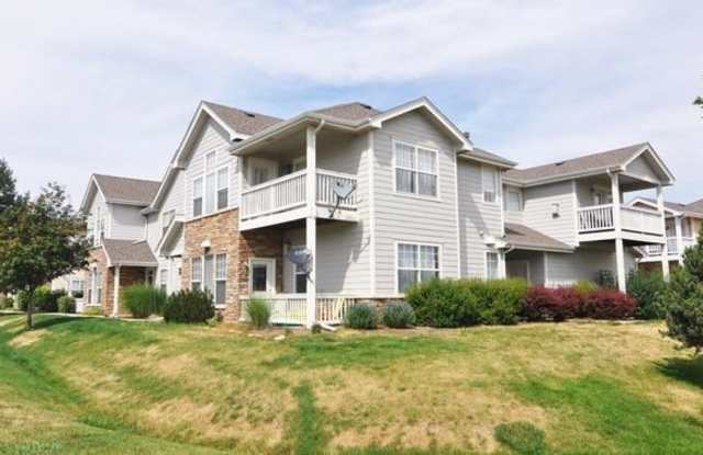 Amazing price amazing location 2 bdrm Condo avail: 7/16 photos photos