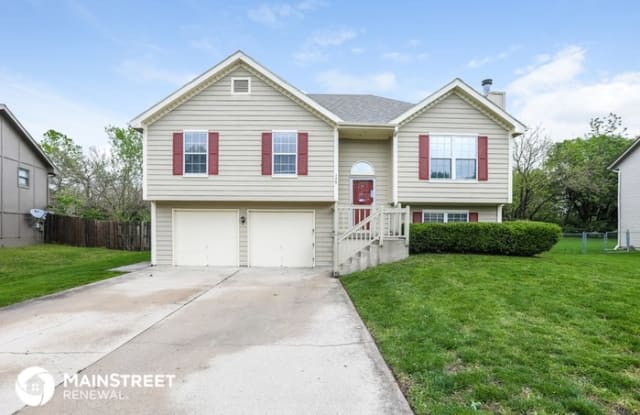 129 Apple Blossom Court - 129 Apple Blossom Ct, Belton, MO 64012