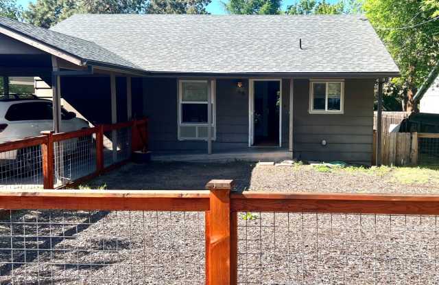 Heart of the Old Mill District: 3-Bed, 2-Bath with a Spectacular Backyard! photos photos