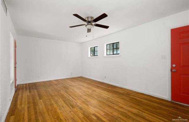 1808 North Cummings Avenue Gallery 3