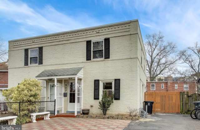 903 S IRVING Street photos photos