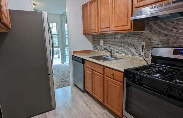 7318 DONNELL Place Gallery 3