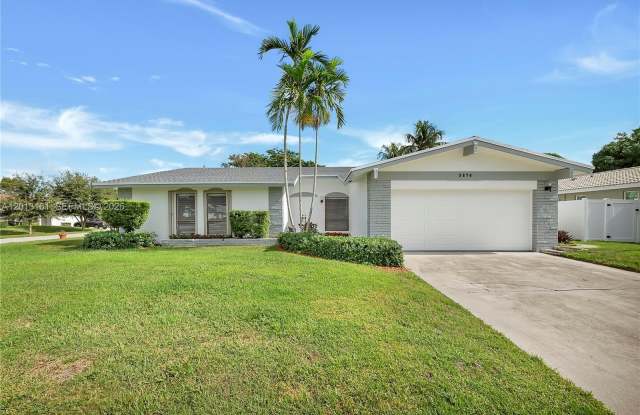 3374 NW 28th Ter photos photos