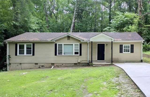 Charming Family Home | 3-4 Bedrooms | Large Yard | Convenient Location photos photos Charming Family Home | 3-4 Bedrooms | Large Yard | Convenient Location photos photos