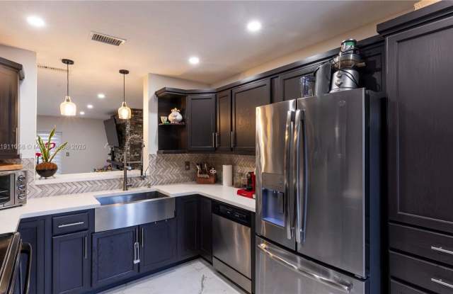 14237 SW 94th Cir Lane 106-14, Miami, FL 33186 - 14237 Southwest 94th Circle Lane, The Hammocks, FL 33186