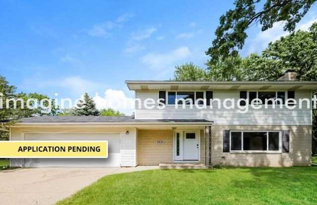11405 Christensen Court - 11405 Christensen Court, Burnsville, MN 55337