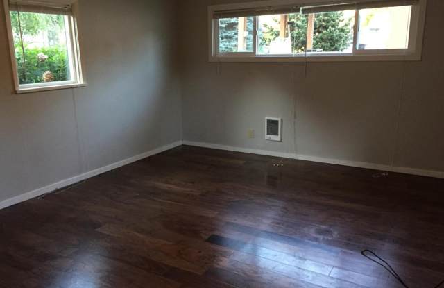 6833 25th Ave NE photos photos