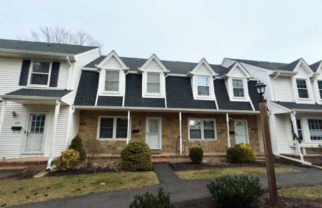 203 Columbia Cmn photos photos