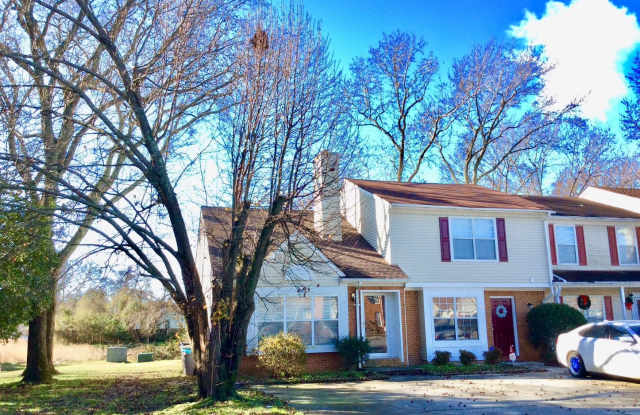 Beautiful Updated 3 Bedroom, 2 Bathroom Townhome in Hampton photos photos
