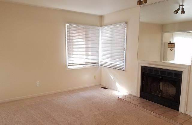 100 Tulip Tree Court Gallery 2