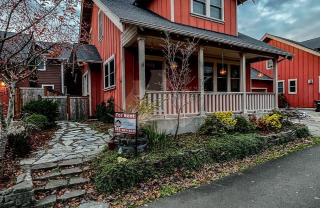 1404 Gwinn St E - 1404 Gwinn Street East, Monmouth, OR 97361