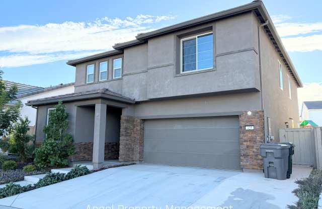 425 Fuchsia Court photos photos