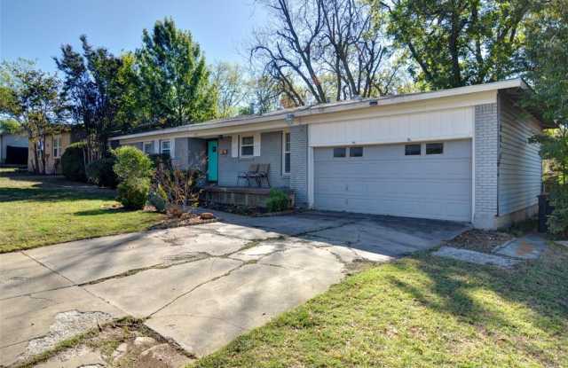 3367 Binyon Avenue - 3367 Binyon Avenue, Fort Worth, TX 76133