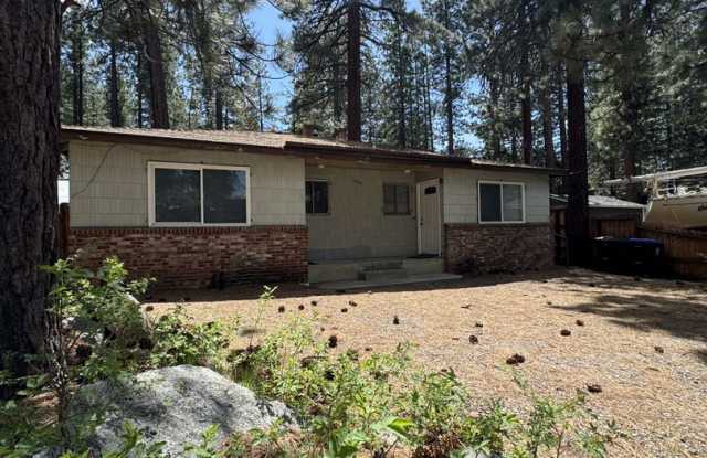 2 Bedroom near Stateline photos photos