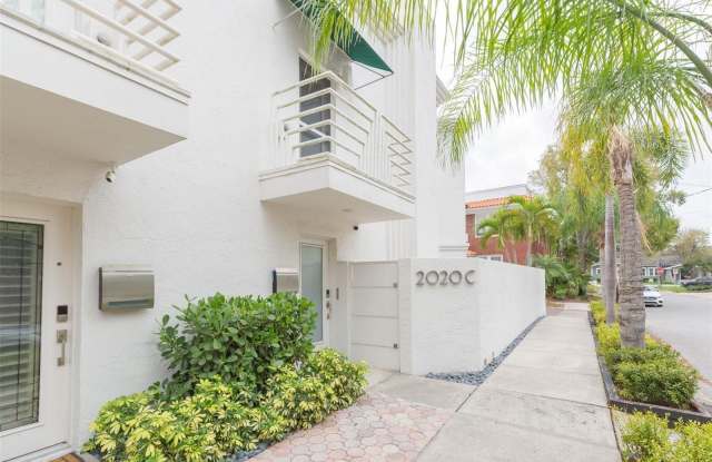 2020 W DEKLE AVENUE photos photos