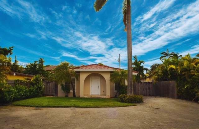 7048 SW 83rd Ct photos photos