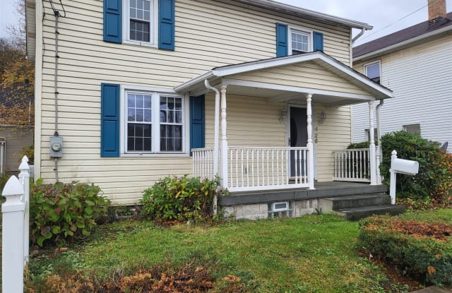 426 Pennsylvania Avenue - 426 Pennsylvania Avenue, Monaca, PA 15061