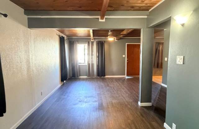 Charming 2 Bedroom Red Bluff Home with Wood Ceilings & SOLAR! Gallery 4