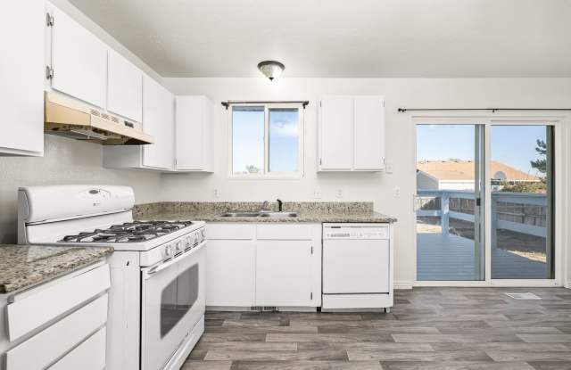 Charming 3-Bedroom Home for Rent Gallery 4