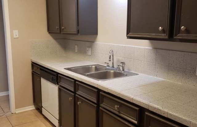 Sunset Grove Apartments Gallery 3