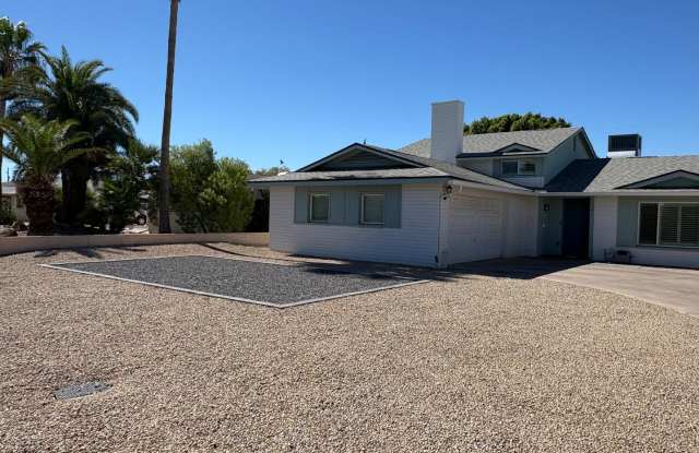 Spacious 5-bedroom home near ASU! Gallery 3