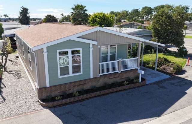 44 Pine Via photos photos