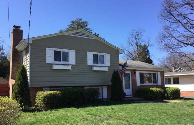 2510 N SHELLEY ST - 2510 North Shelley Street, Alexandria, VA 22311