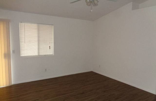 1510 S. 82nd Dr. Gallery 4