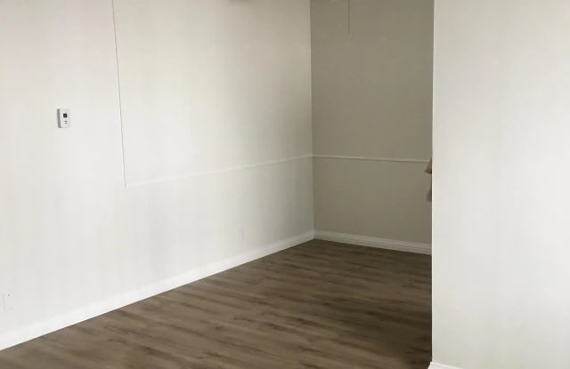 1518 Franklin St Apt 1 photos photos