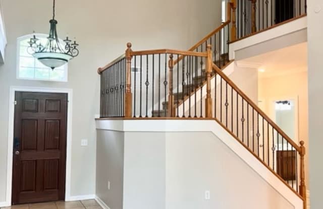 564 South Pierremont Drive - 1 Gallery 3