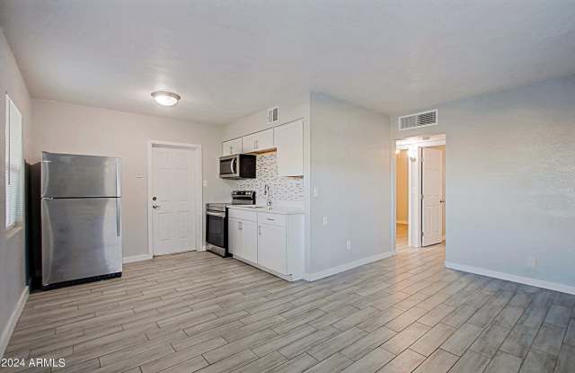 6808 N 23rd Avenue unit: Apt 6 photos photos