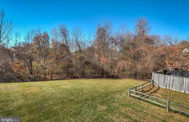 505 GREEN VALLEY COURT Gallery 3