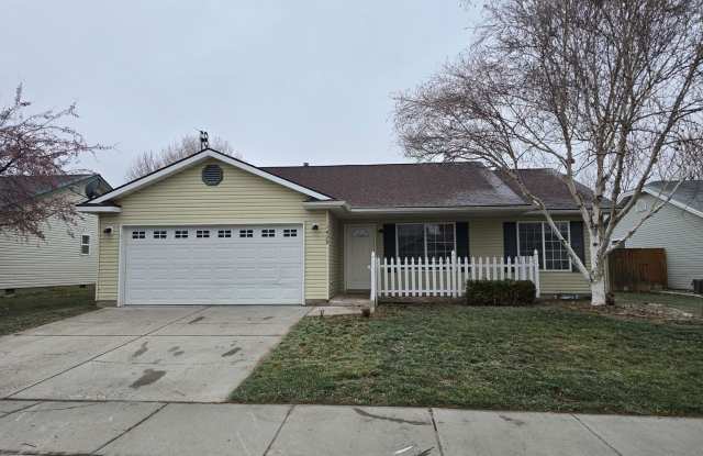 Freshly Updated 3 Bed | 2 Bath Home with Sunroom  Fenced Yard – Twin Falls photos photos