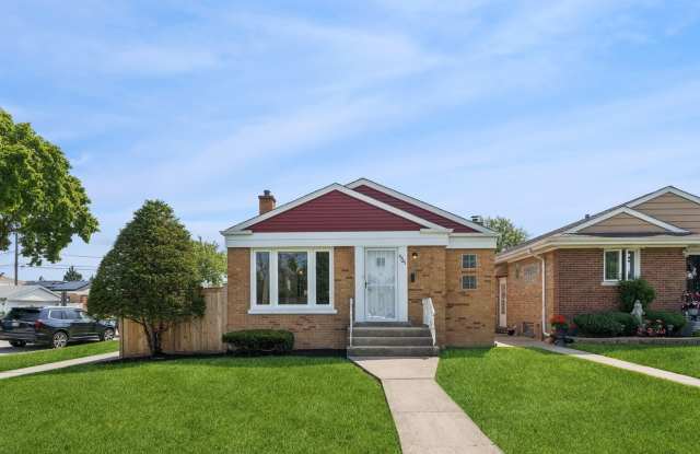 4725 N Thatcher Avenue photos photos
