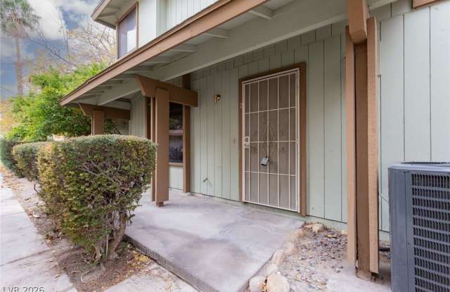 1558 Elizabeth Avenue photos photos