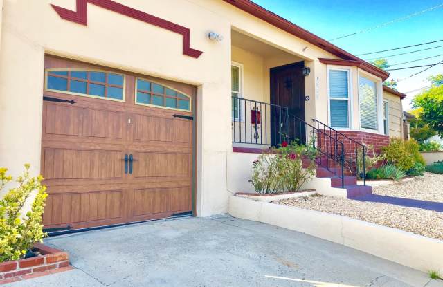 Charming 3 bedroom 1.5 bath home in La Mesa, with brand new Spa Jacuzzi! $3,295 - 4650 Parks Avenue, La Mesa, CA 91942