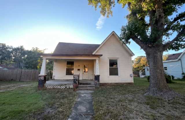 Farm Style House at Nevada MO Gallery 1