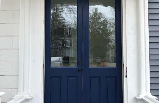44 Cushing Street Gallery 2