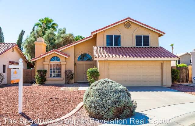 4329 E Woodland Dr - 4329 East Woodland Drive, Phoenix, AZ 85048