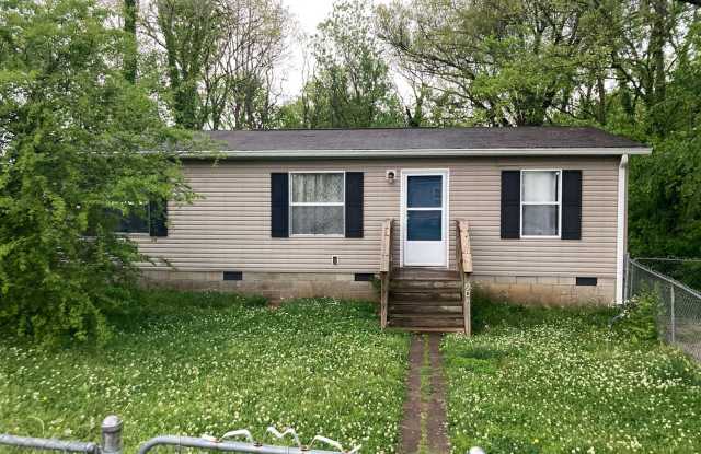 901 E 9th St - 901 East 9th Street, Columbia, TN 38401