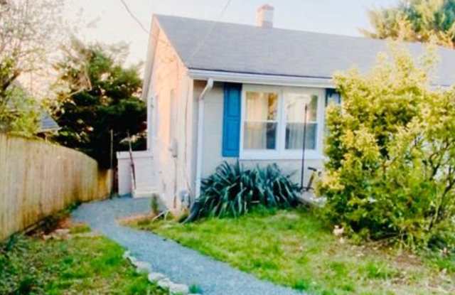 879 Ridge Street - D photos photos