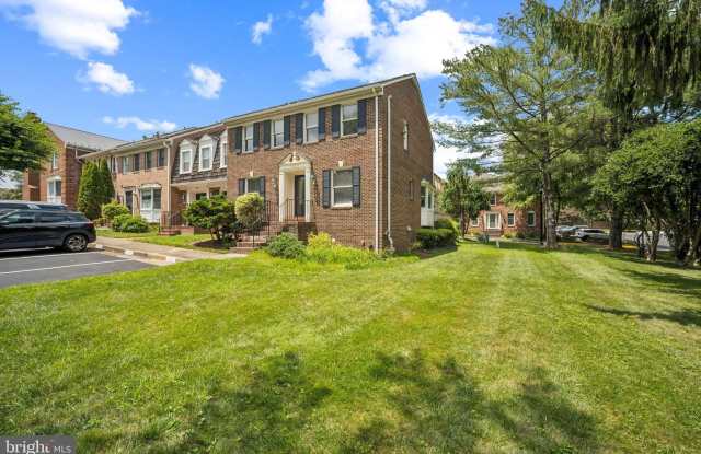7330 LEWINSVILLE PARK COURT - 7330 Lewinsville Park Court, McLean, VA 22101